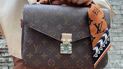 Método infalible para saber si un bolso Louis Vuitton es original.